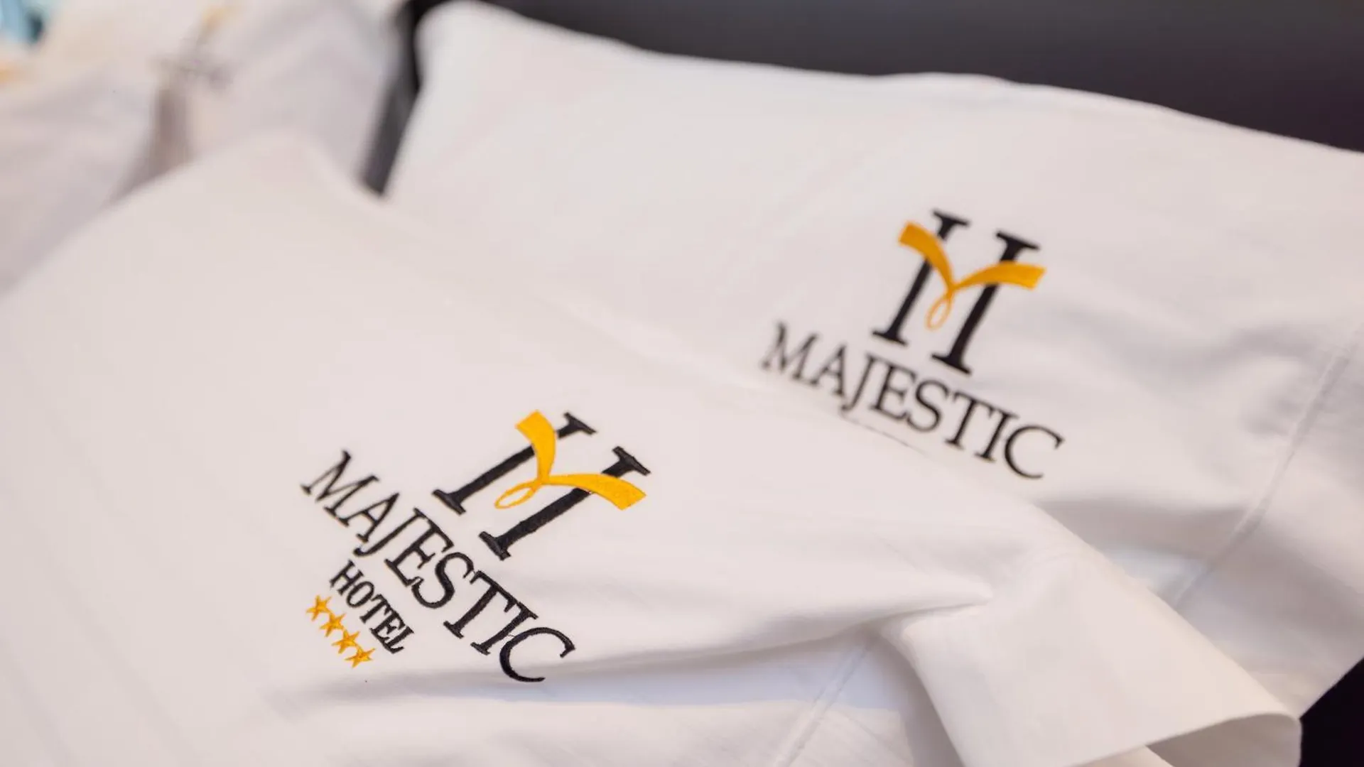 Hotel Majestic Radhimë