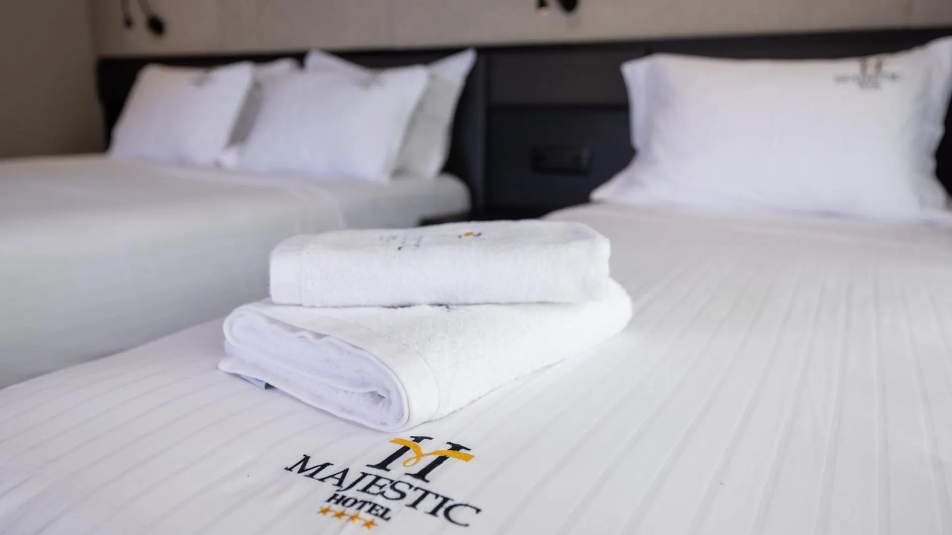 Hotel Majestic Radhimë